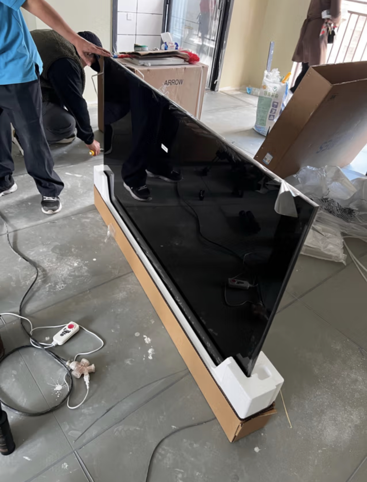 华为智慧屏v55i对比小米电视5,华为oled和小米oled电视对比