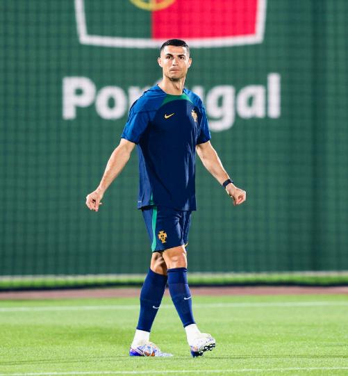 卡塔尔世界杯c罗和内马尔谁赢了,c罗和内马尔打足球卡塔尔世界杯