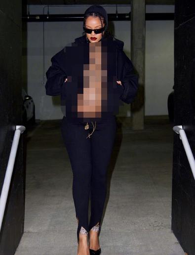 蕾哈娜挺孕肚现身,蕾哈娜户外秀孕肚图片