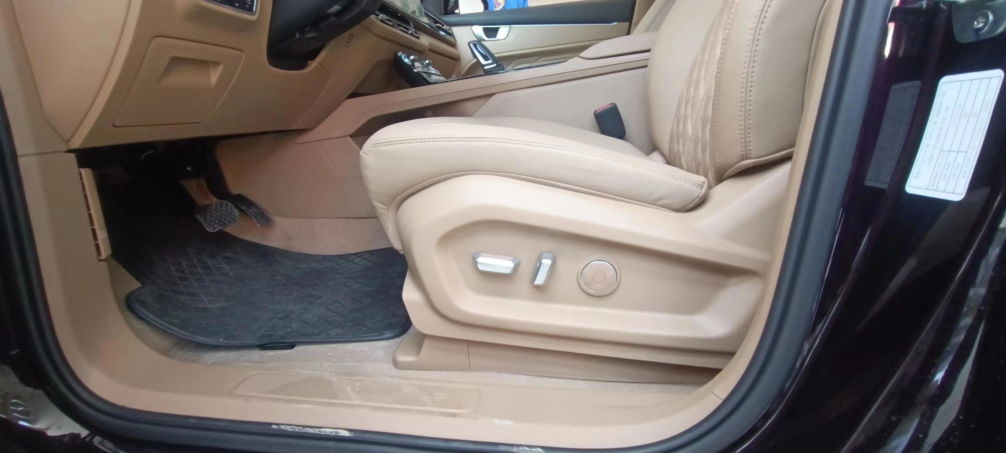 奶爸玩车记,奶爸看车