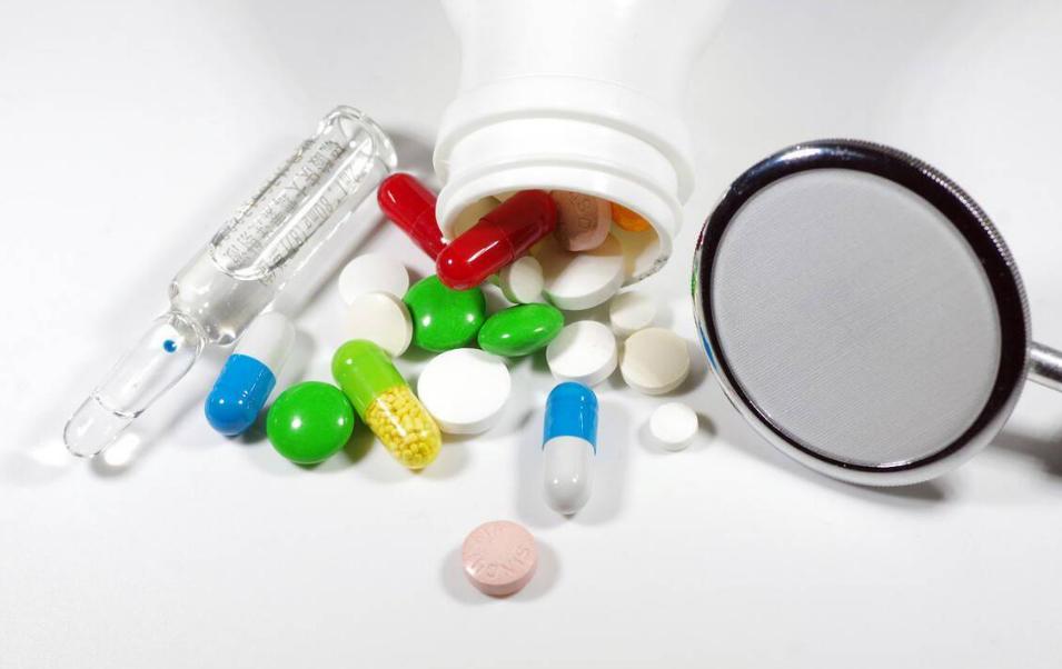 抗生素阿莫西林好还是头孢好,世界上两大抗生素阿莫西林和头孢