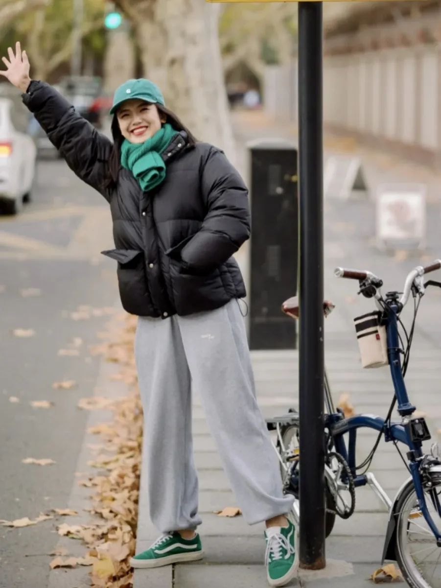 羽绒服怎么穿又好看又简单,羽绒服怎么穿才有高级感