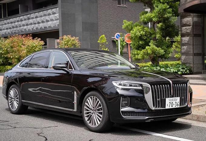 红旗h9迪拜王子款,红旗h9和丰田亮相迪拜车展