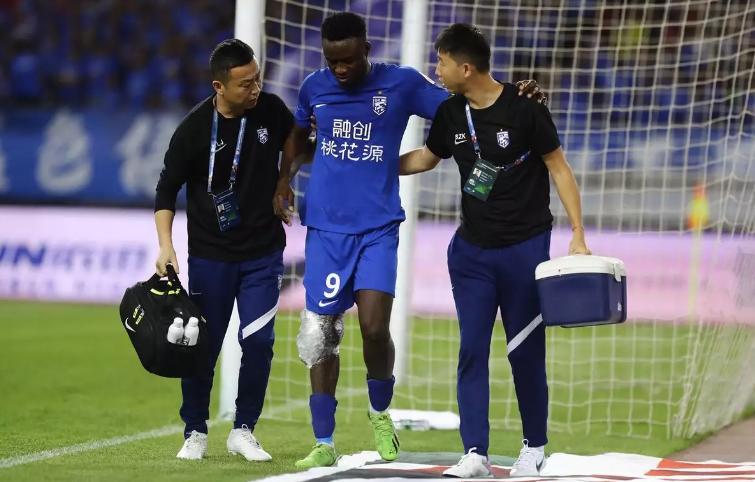 马宁到底有没有误判中超积分榜,2018中超联赛马宁