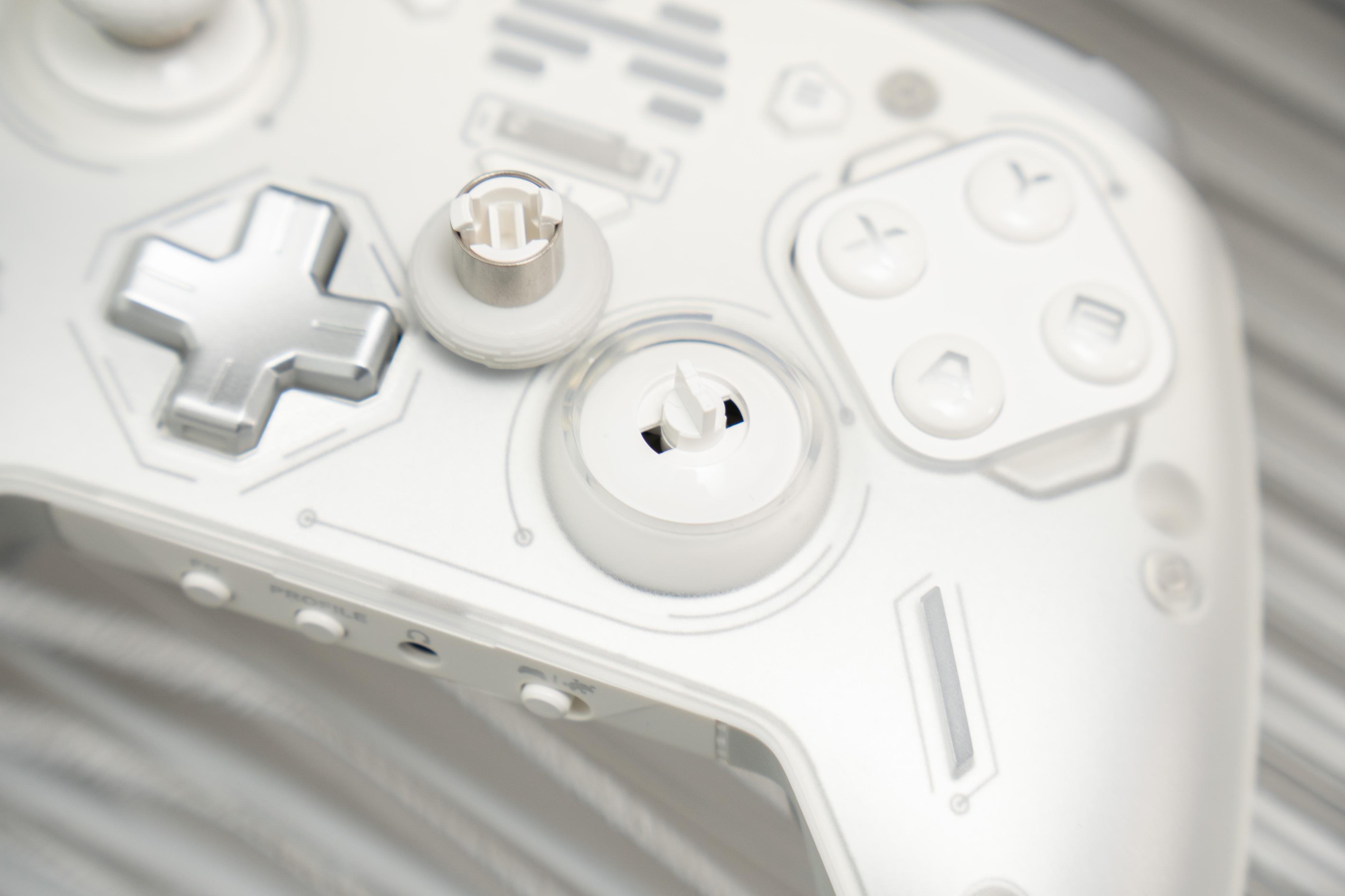 北通游戏手柄宙斯2,北通宙斯2手柄好还是pro手柄好