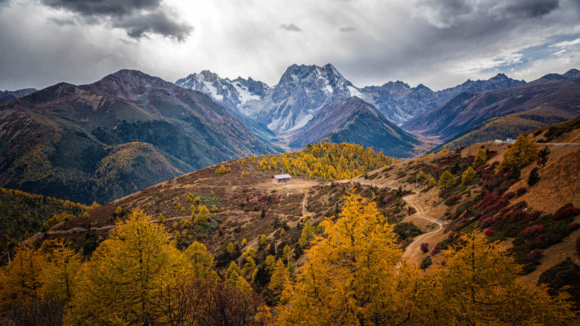 白马雪山u型谷徒步路线,驴徒步西藏