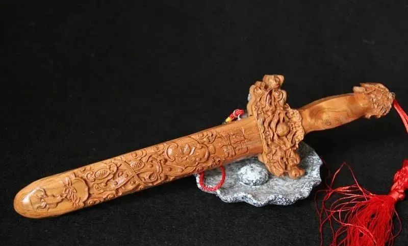 桃木为啥能辟邪,为什么桃木能辟邪和化煞