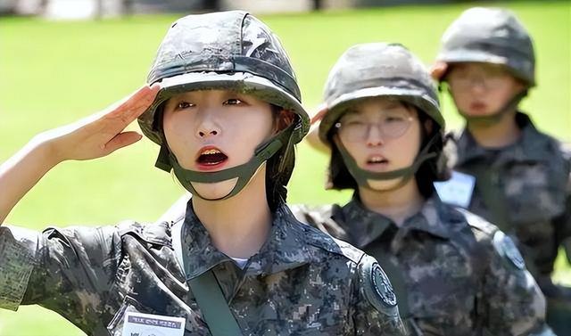 被上级性侵、被战友霸凌，韩国女兵在新婚之夜自杀