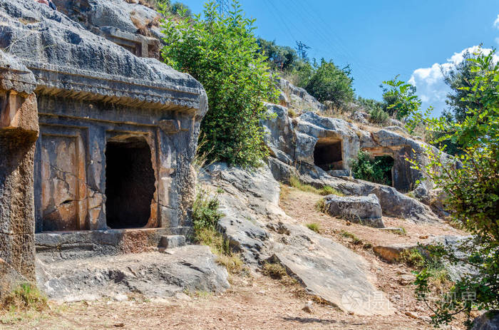 2023年两春夹一冬冷吗,2023两春夹一冬