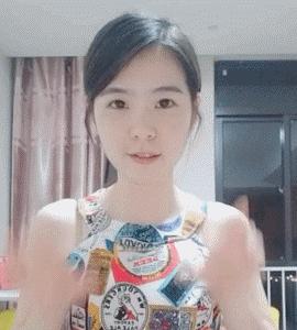 在沙发上妹子用这样的眼神看着你，你怎么做？「囧图时刻」