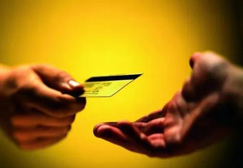 别人信用卡逾期不还登记我的电话,别人信用卡不还为什么打我电话