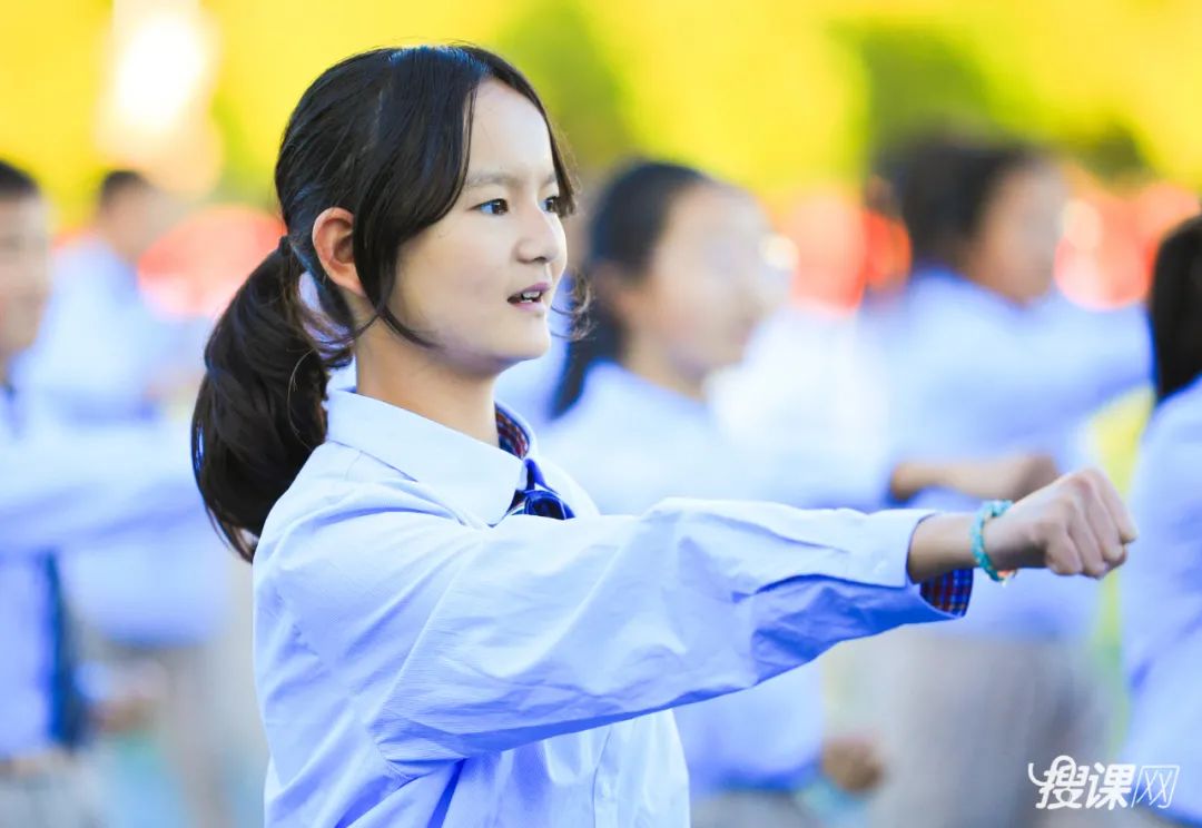 昆一中西山学校2023冬秋运动会,昆明西山学校2024届运动会