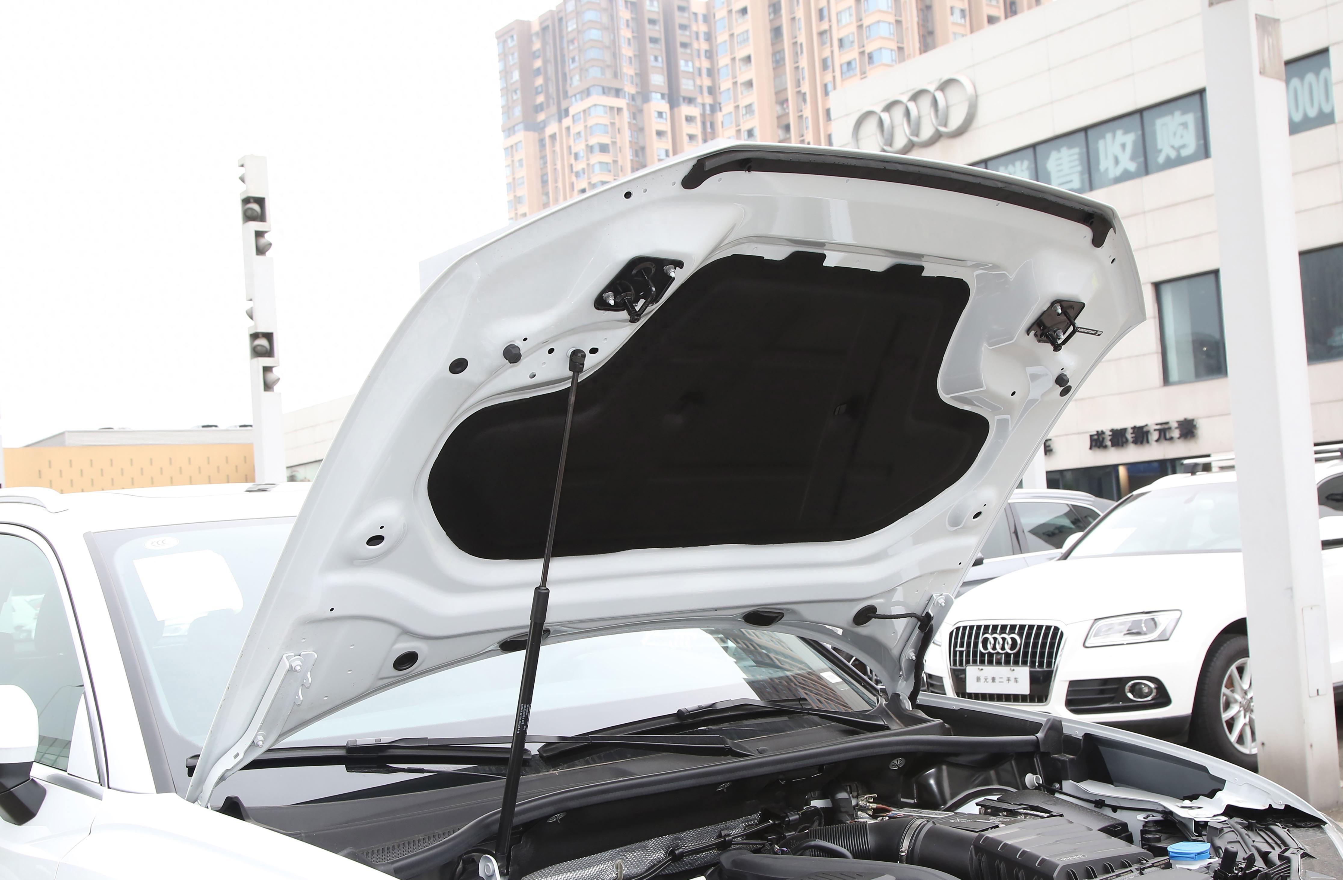 奥迪q3机盖被撞了,奥迪q3机盖凹陷无损修复