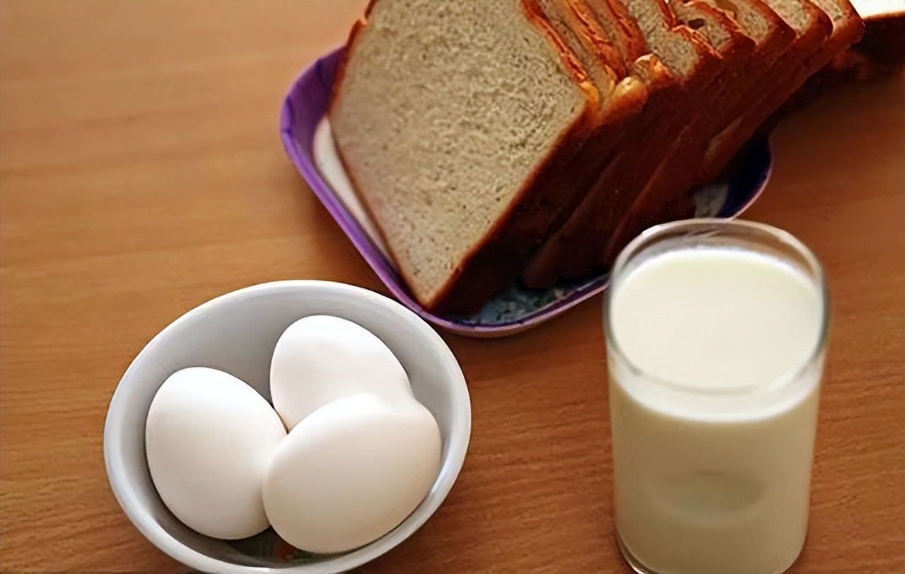 高蛋白饮食一定要喝蛋白粉吗,高蛋白饮食喝蛋白粉好吗
