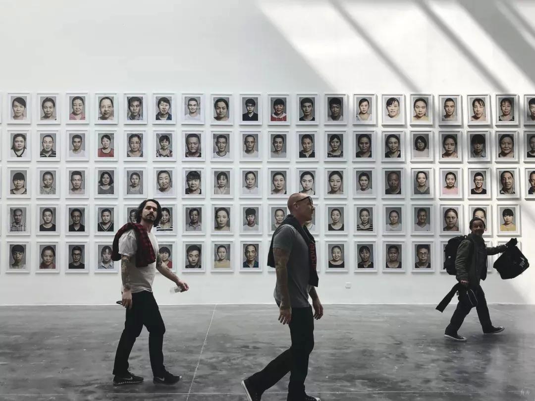 浓眉大眼的淘特也玩起了潮流，还拉上杨超越？