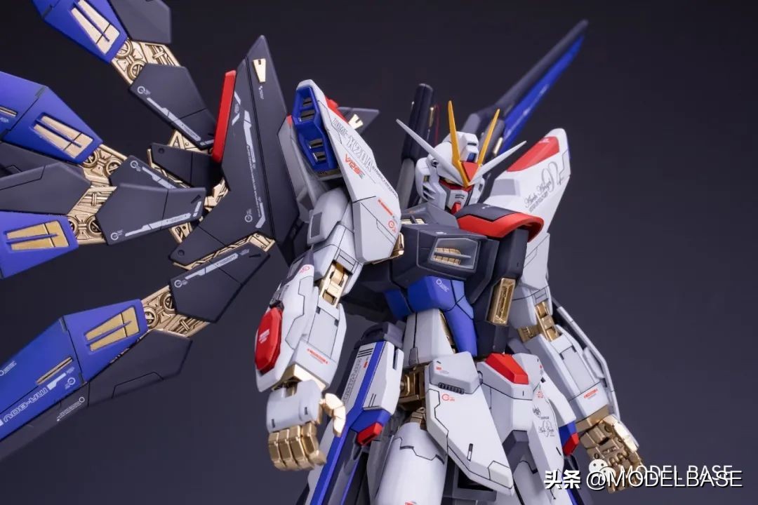 万代mg巴巴托斯喷涂场景重现,万代mgex强袭自由板件