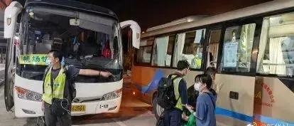 东航mu5735搜救现场黑匣子,东航mu5735航班黑匣子被找到