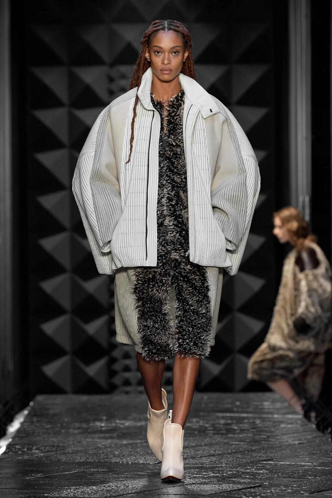 2023秋冬伦敦时装周收官,2022秋冬巴黎时装周什么时候开始