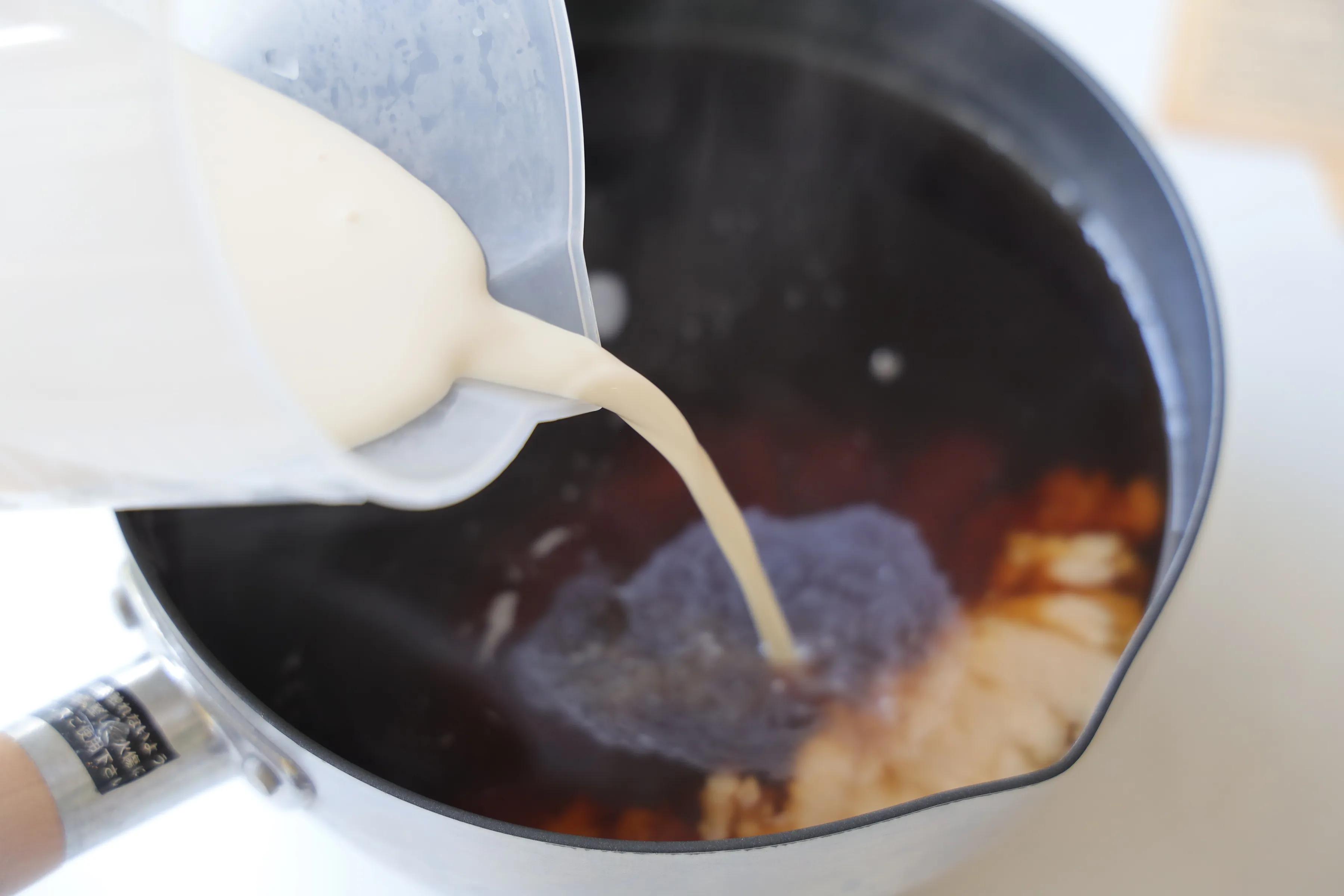 奶茶要怎么做最快最好喝还很简单,奶茶还是自己动手做才能喝得放心