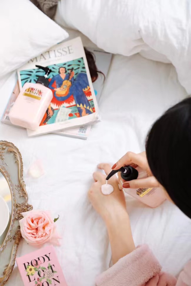 玫莉蔻美白身体乳,玫莉蔻舒缓柔肤精华乳