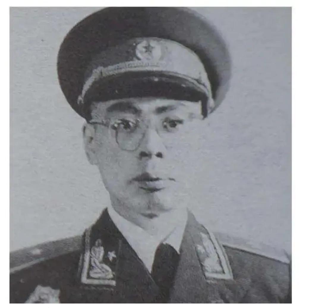 闊╅洩绾㈠啗,闊╅洩鏄摢浣嶅悕浜虹殑鍚庤