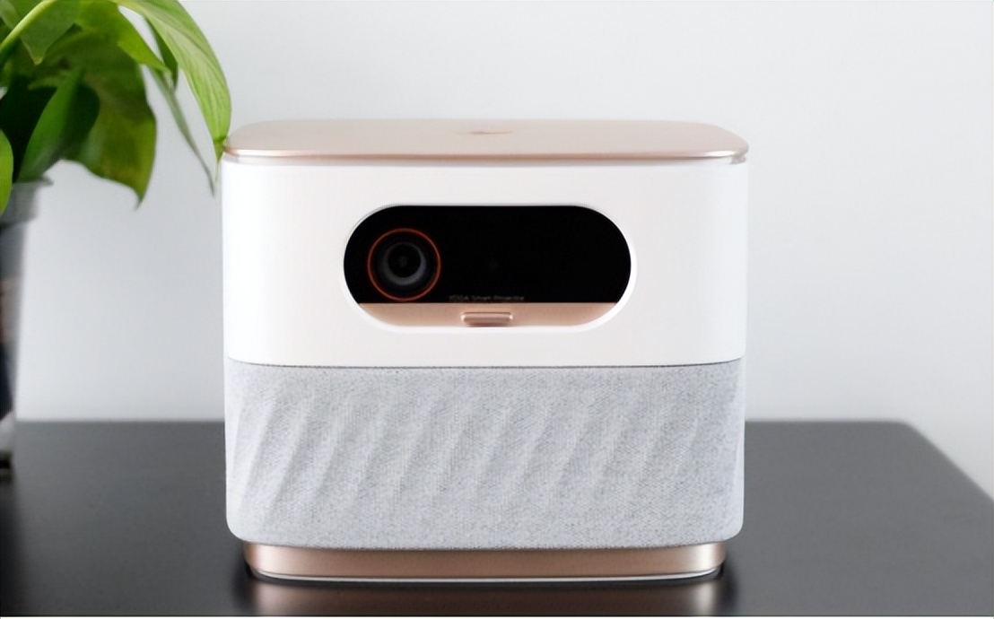 如何挑选一款好投影仪品牌,国产投影仪灯泡哪个品牌比较好