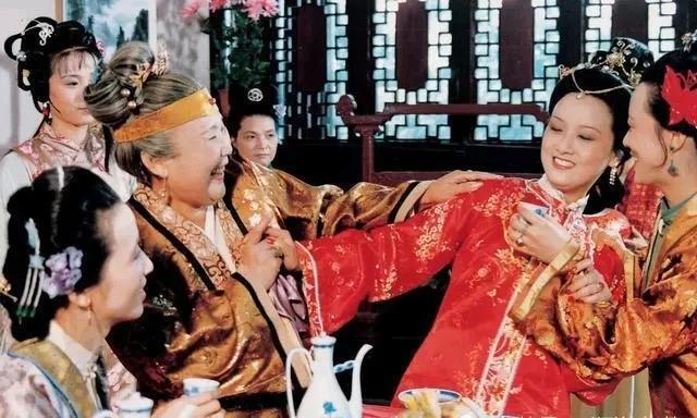 红楼梦人物关系超详细解读,红楼梦中人物的年龄及生日