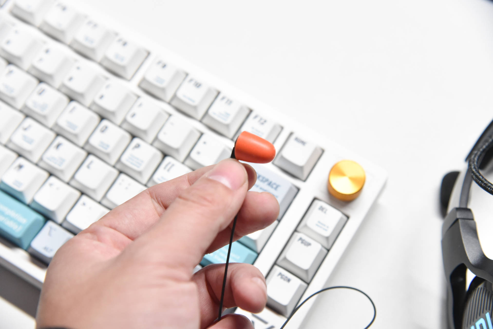 jblquantum100娓告垙鑰虫満娴嬭瘎,鏃犵嚎鑰虫満鐢电珵鑰虫満