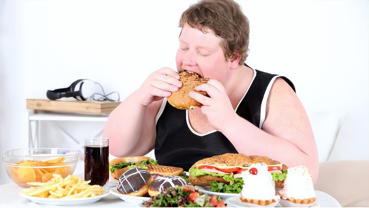 一饿就心慌手抖是什么原因引起的,糖尿病人一饿就心慌浑身无力手抖