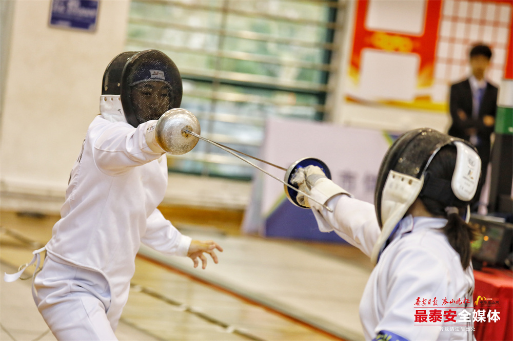 泰山队8强对阵,山东泰山队球员激烈对抗