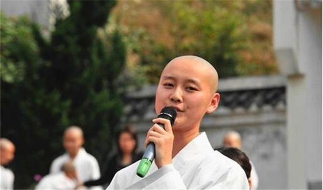 中国最漂亮又年轻的尼姑,中国第一位女尼姑