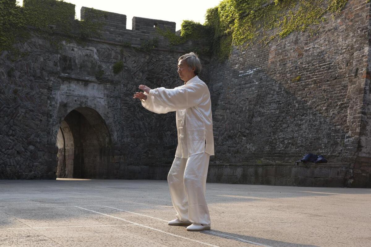 黄芪妙用治前列腺炎，势如破竹，锐不可挡，将前列腺炎连根拔起