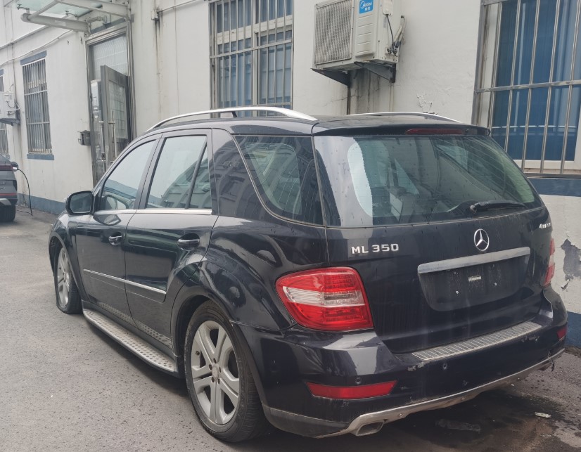 赚翻还是入坑!一辆奔驰ML350拍卖,被人花28890元买下