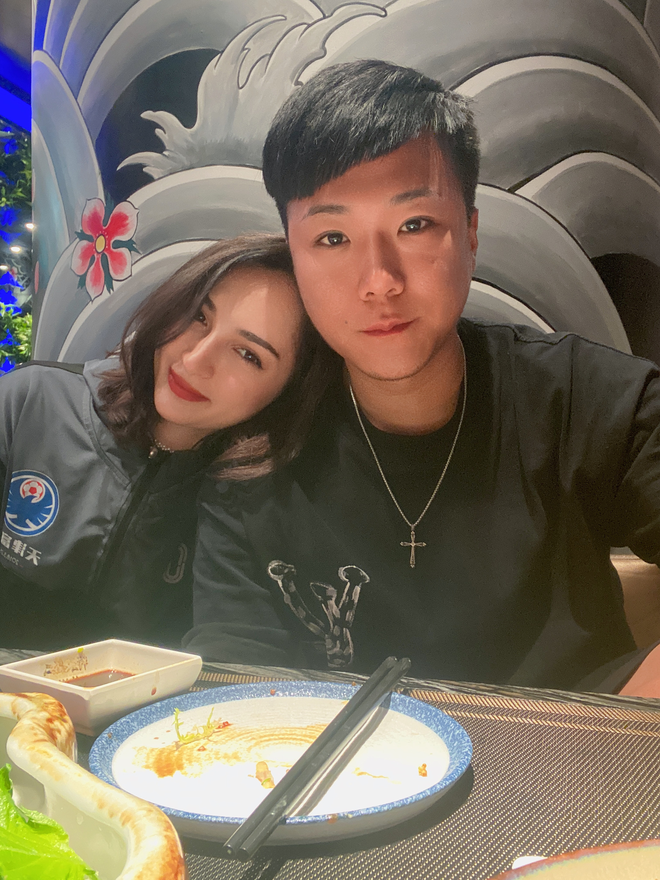 天津小伙带乌克兰妻子丈母娘回国,天津富二代娶乌克兰洋媳妇