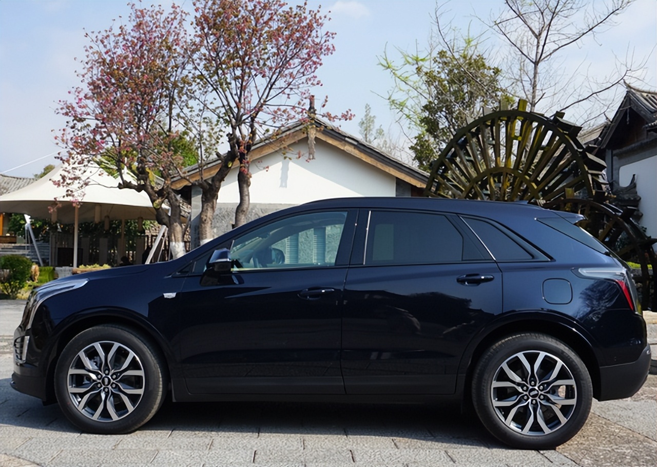 凯迪拉克xt5入门版值得买吗,凯迪拉克xt5不值得购买的理由