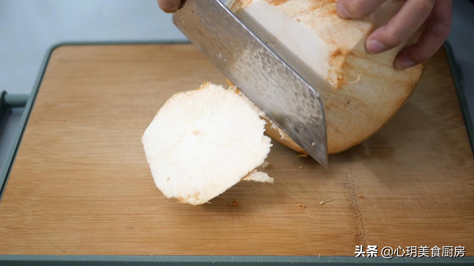 如何打开椰子取椰子肉,用开椰子的工具如何打开椰子