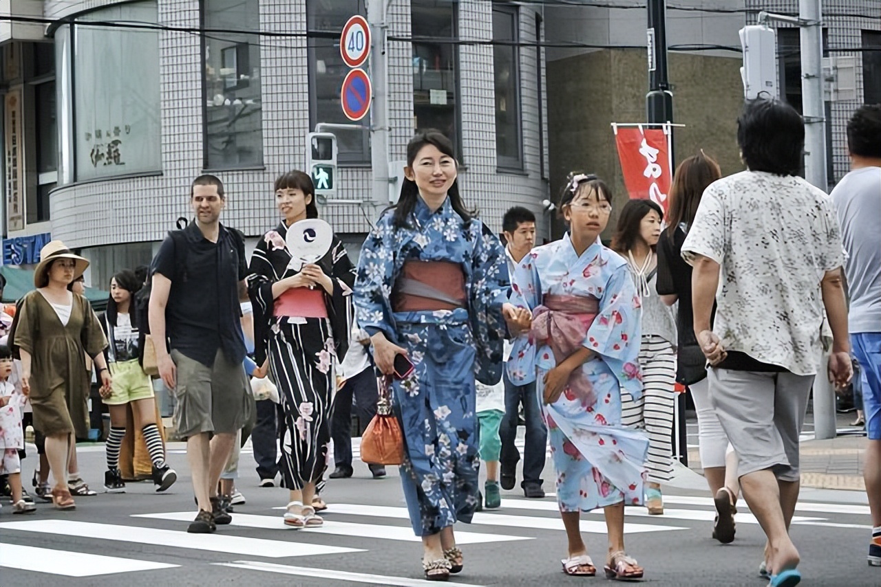 日本人为什么不热衷于网购呢,为什么日本人很少网购