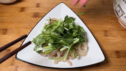 做香肠剩下的肠衣能不能冻上,香肠剩下的猪皮怎么做好吃