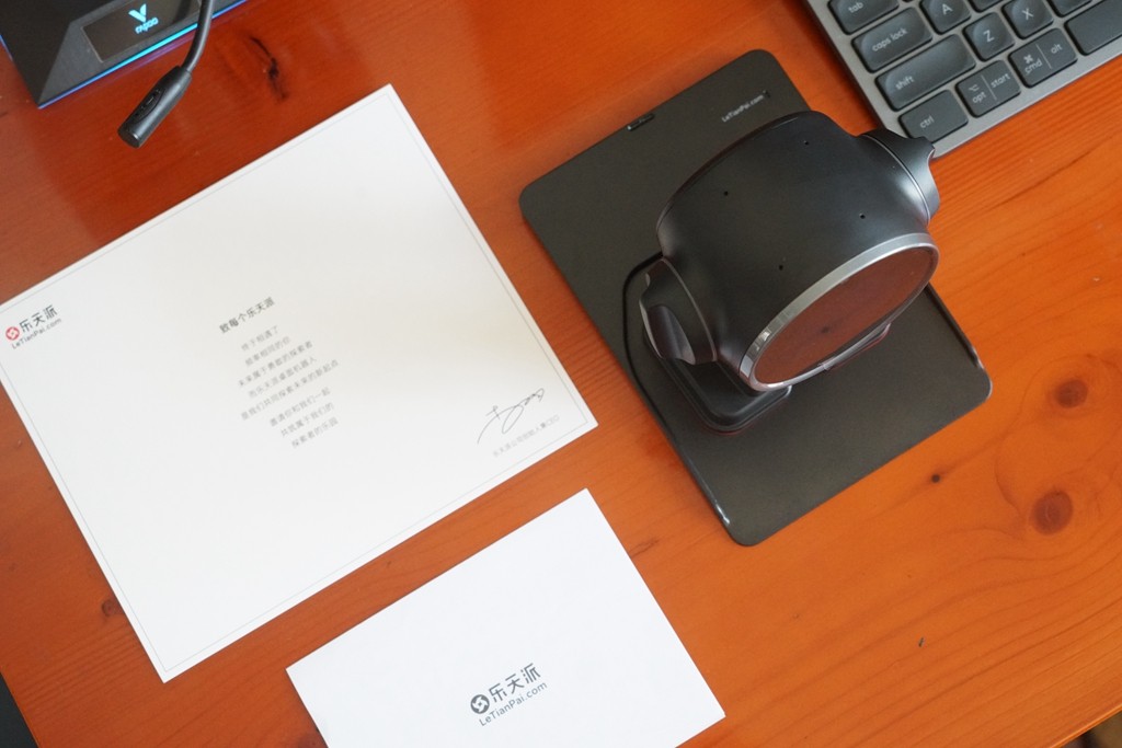 乐天派和emo桌面机器人,乐天派桌面机器人开箱