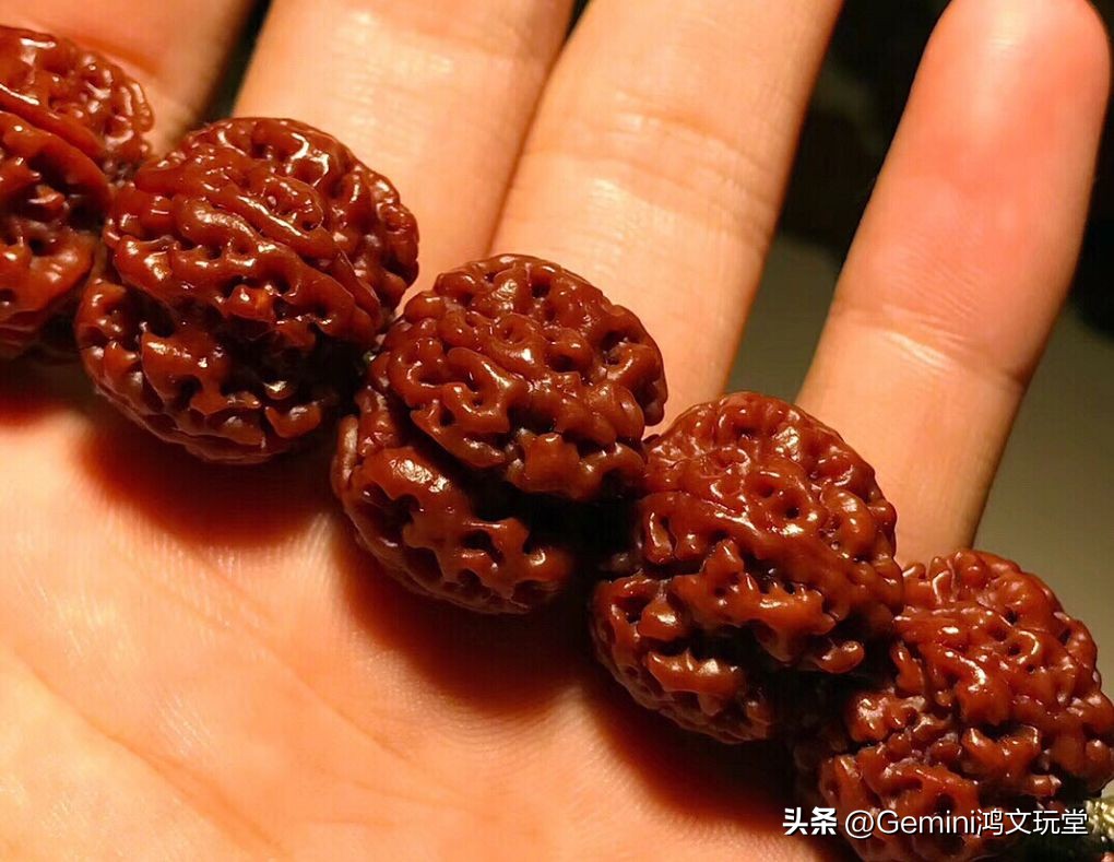 盘黑了的金刚菩提,金刚盘黑了可以用水洗吗