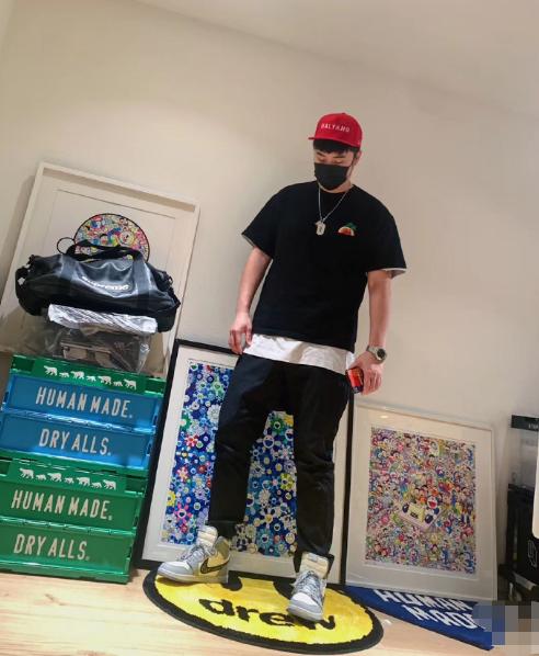 一把椅子值100万,一把椅子价值2个亿