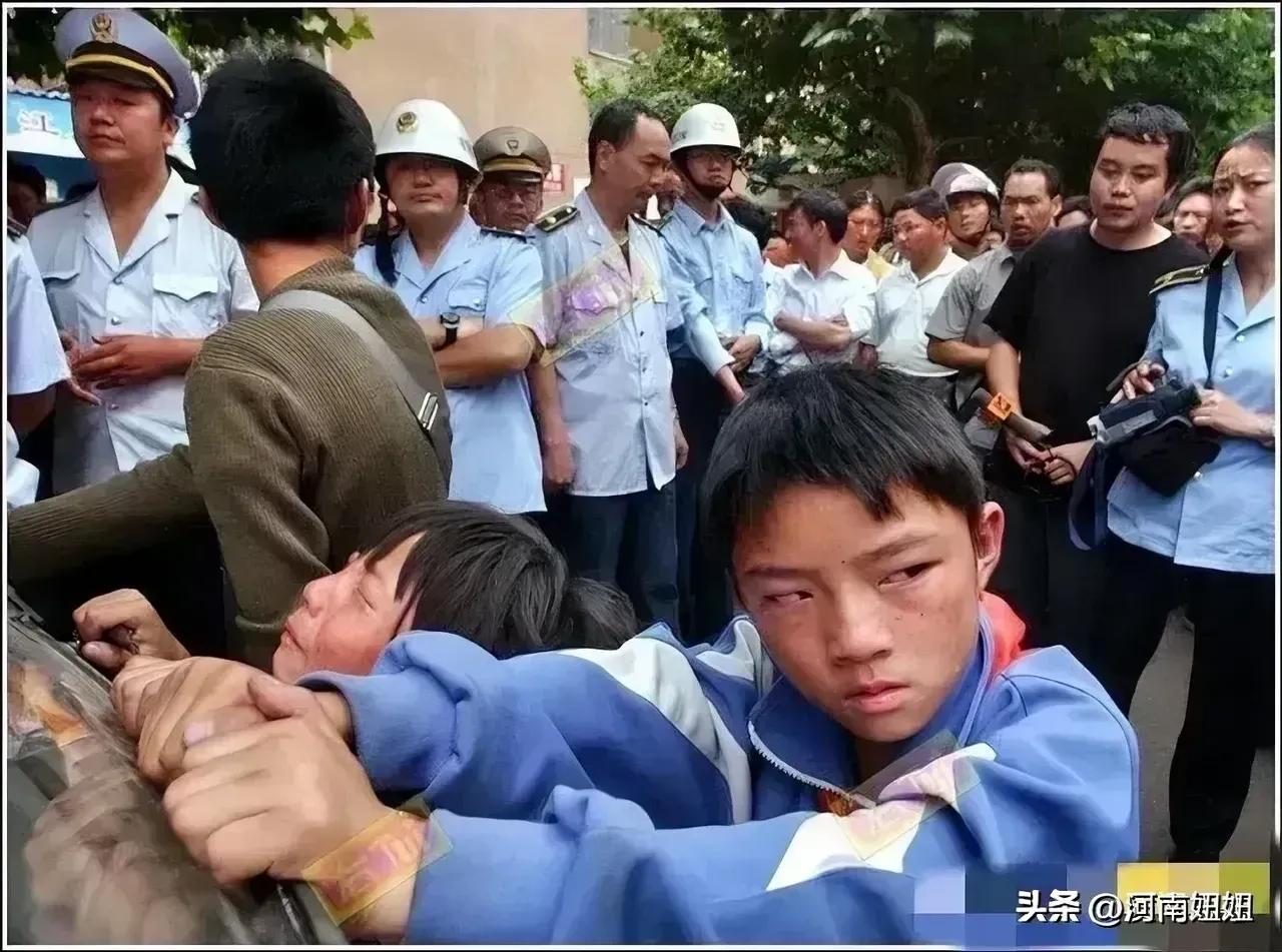 警惕社会不良现象,警惕社会的现象