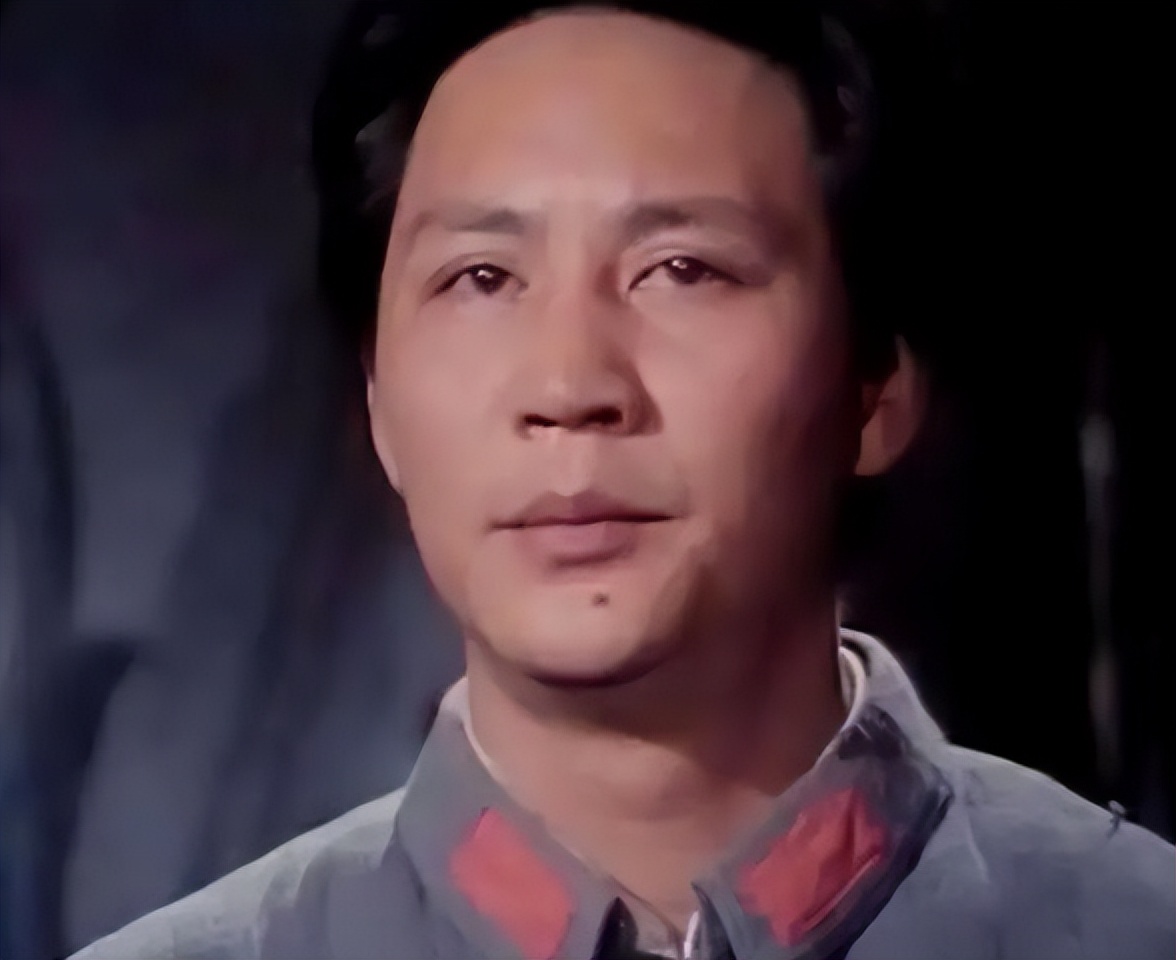 83年古月结束表演，*尚昆杨**亲自接见：我不懂表演，但提两条建议