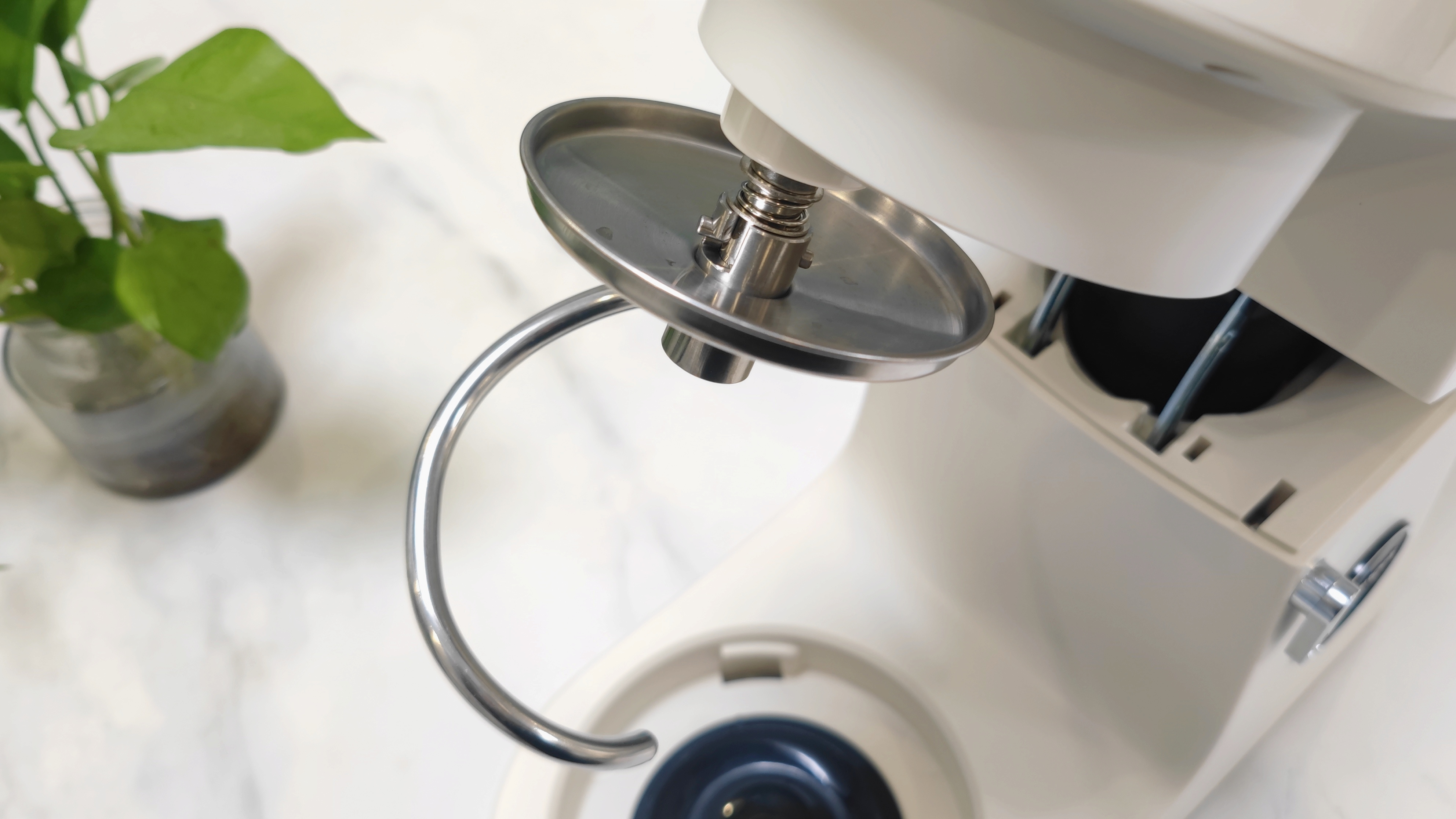 长帝企鹅顶顶和海氏m6哪个好,企鹅顶顶厨师机做蛋糕