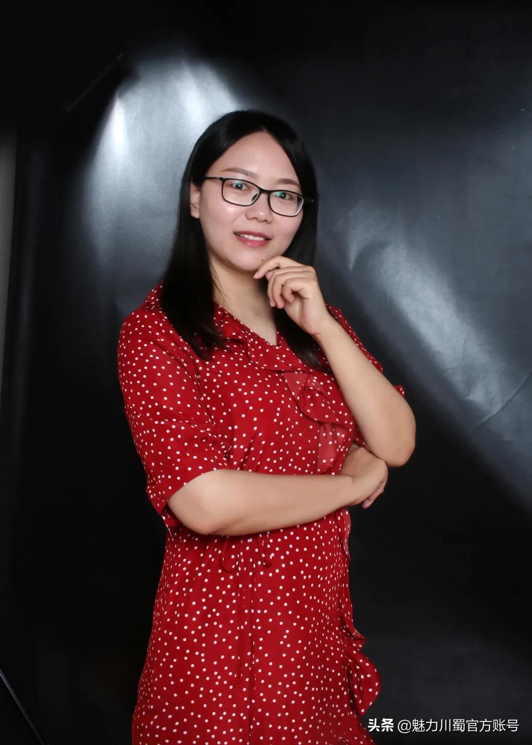 绵阳外国语学校李俊老师,绵阳外国语学校历史老师