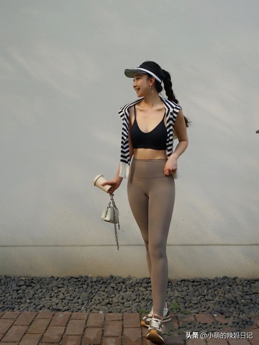 盘点那些时髦显瘦的瑜伽服穿搭,时髦大方的瑜伽穿搭展现