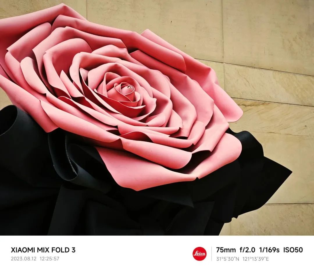 小米mixfold3长焦微距对比华为,关注色彩