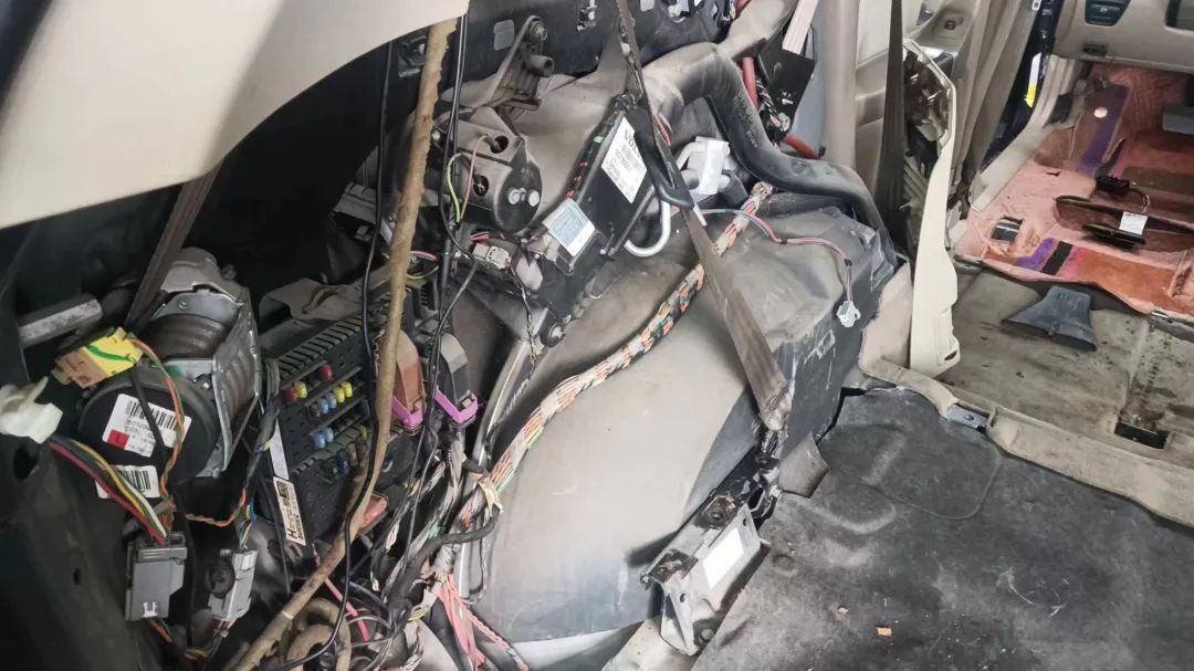 翻新一辆07年沃尔沃xc90要多少钱,开了四年的沃尔沃xc90多少钱