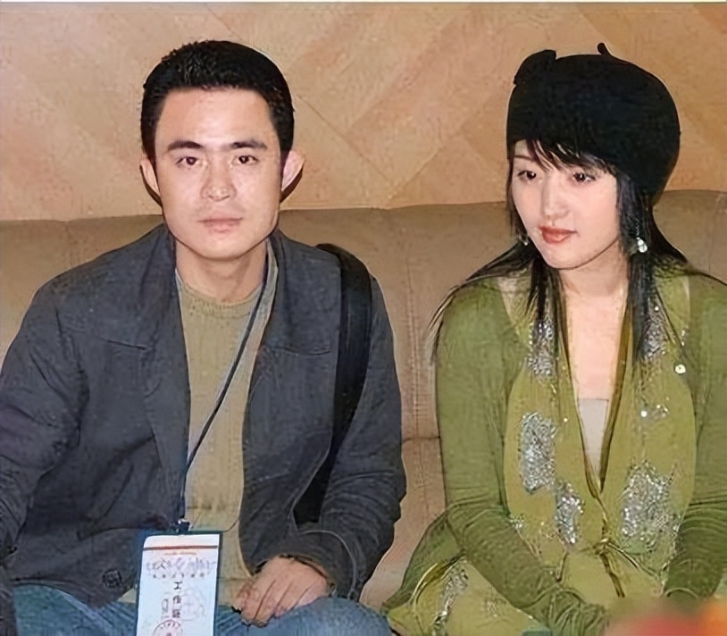 曾为爱隐退7年被前夫抛弃,曾为爱隐退七年被前夫抛弃