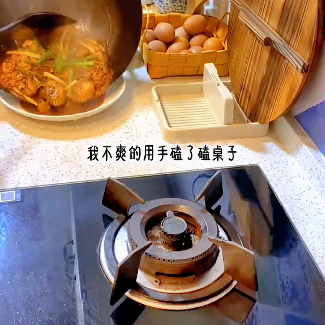 爹妈静悄悄，准是在作妖。放假回去我突然多了一个弟弟！！...